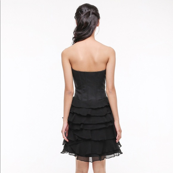 Karen Miller Black Ruffled Dress Size Medium - Picture 3 of 15